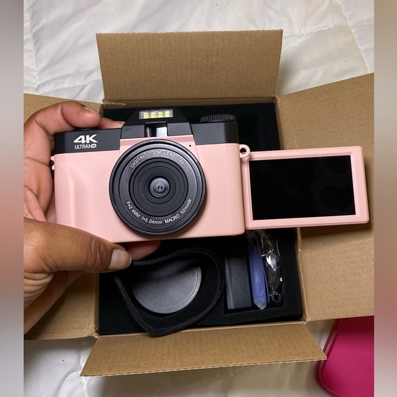 Pink 4K Digital Camera, 56MP Camera with 180° Flip Screen, - Picture 11 of 17
